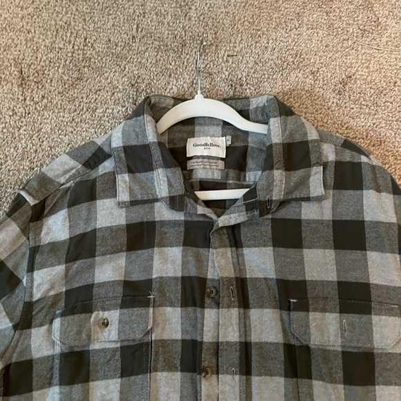 Men’s black & white checkered flannel - Picture 8 of 8